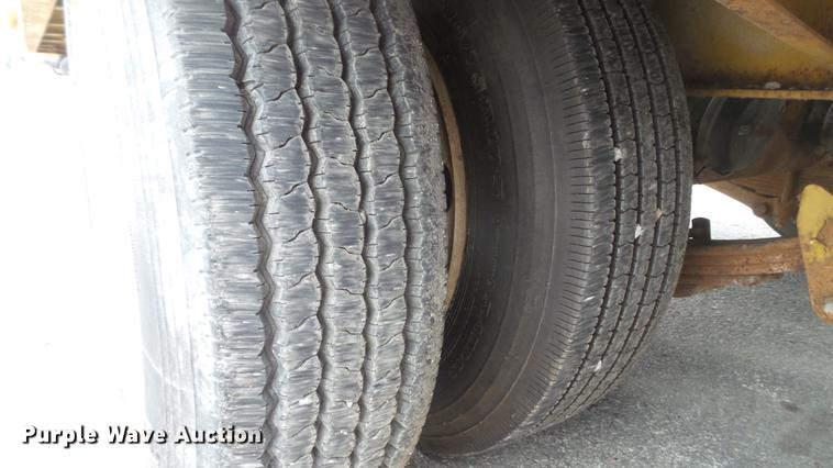 image for item DE5001 1979 shop built equipment trailer