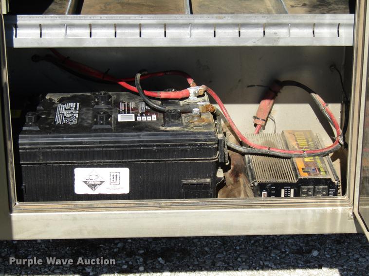 image for item DE5008 2001 Ford F350 Super Duty XLT utility bed truck with crane