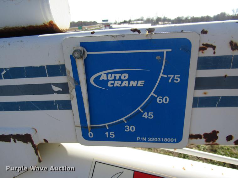 image for item DE5008 2001 Ford F350 Super Duty XLT utility bed truck with crane