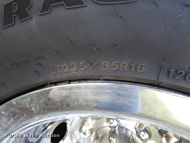 image for item DE5008 2001 Ford F350 Super Duty XLT utility bed truck with crane