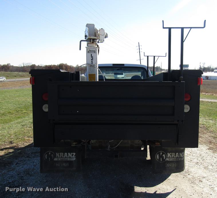 image for item DE5011 2004 Ford F350 Super Duty XL utility bed pickup truck with crane