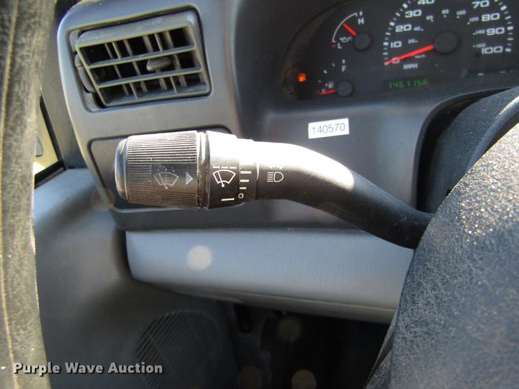 image for item DE5011 2004 Ford F350 Super Duty XL utility bed pickup truck with crane