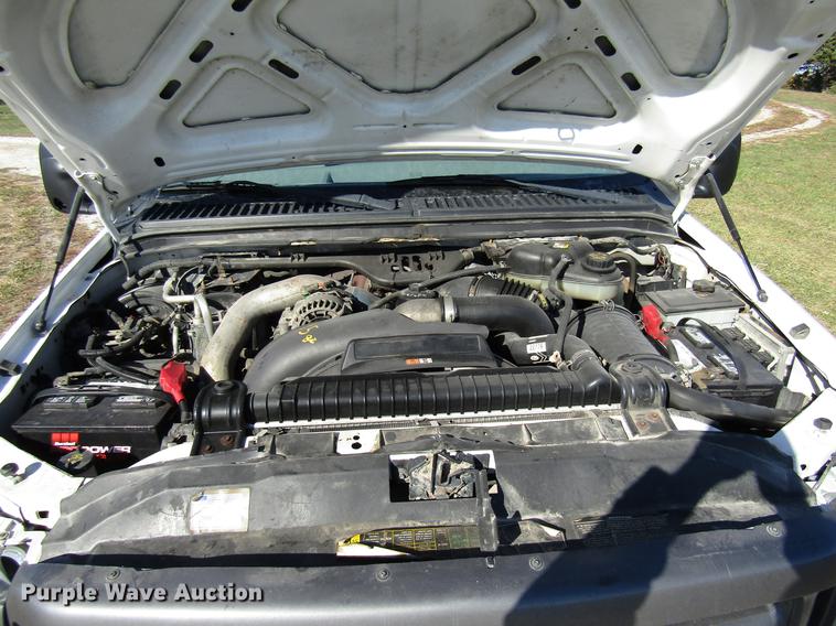 image for item DE5011 2004 Ford F350 Super Duty XL utility bed pickup truck with crane