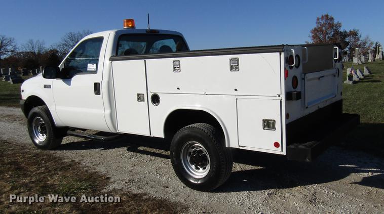 image for item DE5014 2003 Ford F350 Super Duty XL utility bed pickup truck