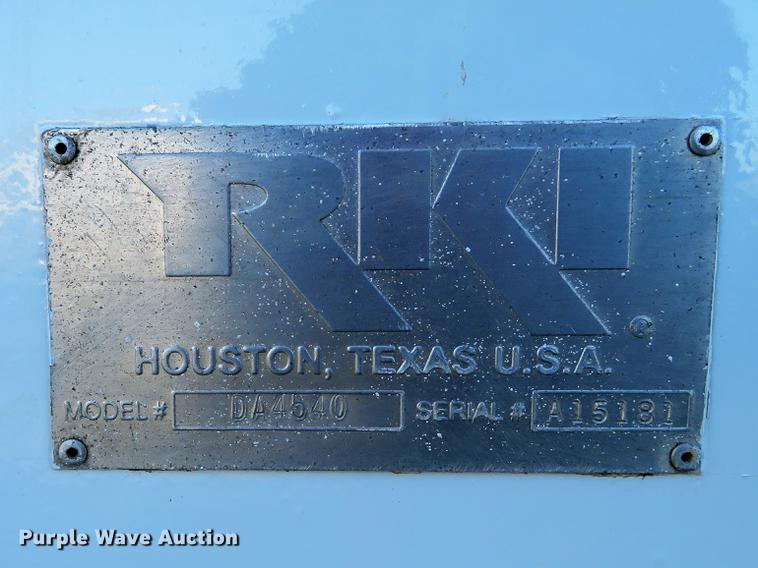 image for item DE5015 2005 Ford F550 Super Duty XL utility truck