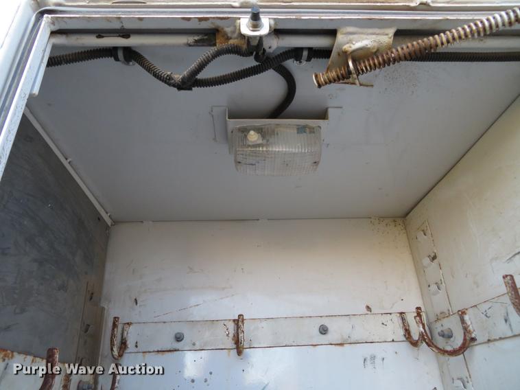 image for item DE5015 2005 Ford F550 Super Duty XL utility truck