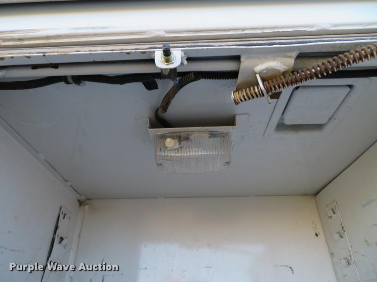 image for item DE5015 2005 Ford F550 Super Duty XL utility truck