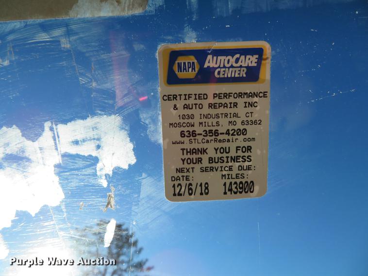 image for item DE5015 2005 Ford F550 Super Duty XL utility truck