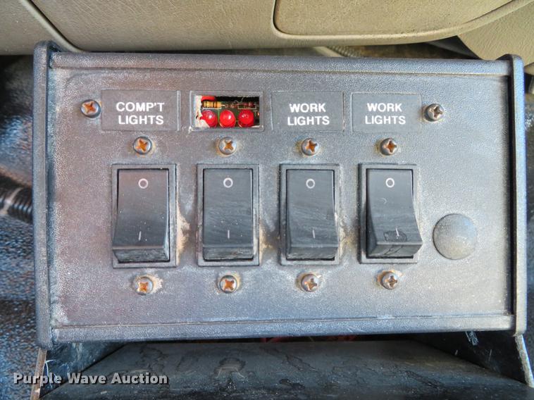 image for item DE5015 2005 Ford F550 Super Duty XL utility truck