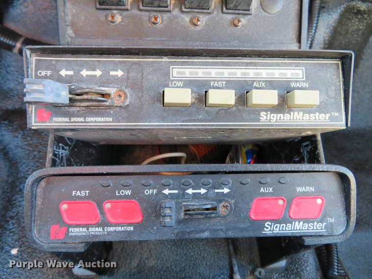 image for item DE5015 2005 Ford F550 Super Duty XL utility truck