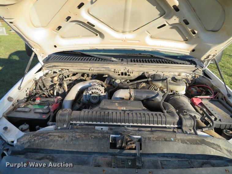 image for item DE5015 2005 Ford F550 Super Duty XL utility truck