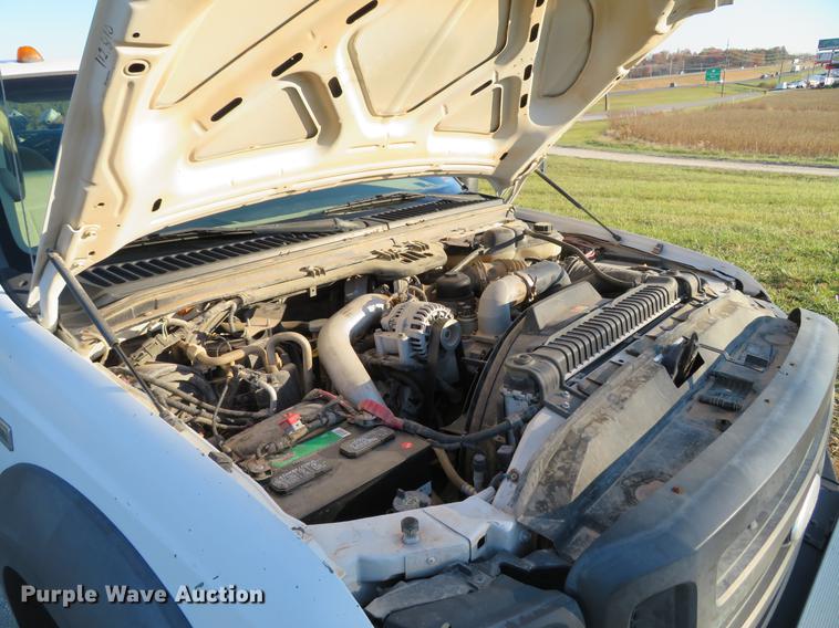 image for item DE5015 2005 Ford F550 Super Duty XL utility truck
