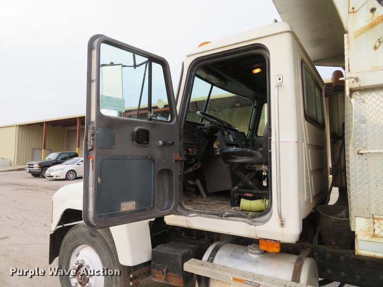 image for item DE5023 1995 Mack CH613 dump truck