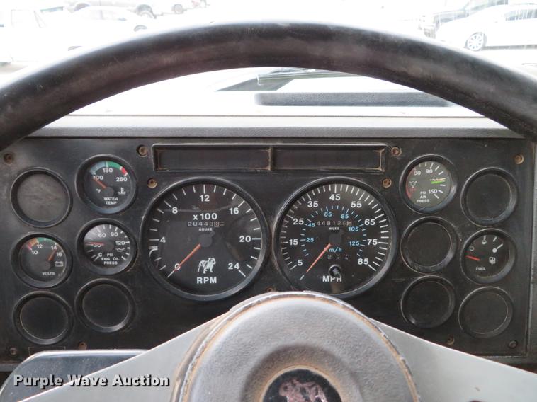 image for item DE5023 1995 Mack CH613 dump truck