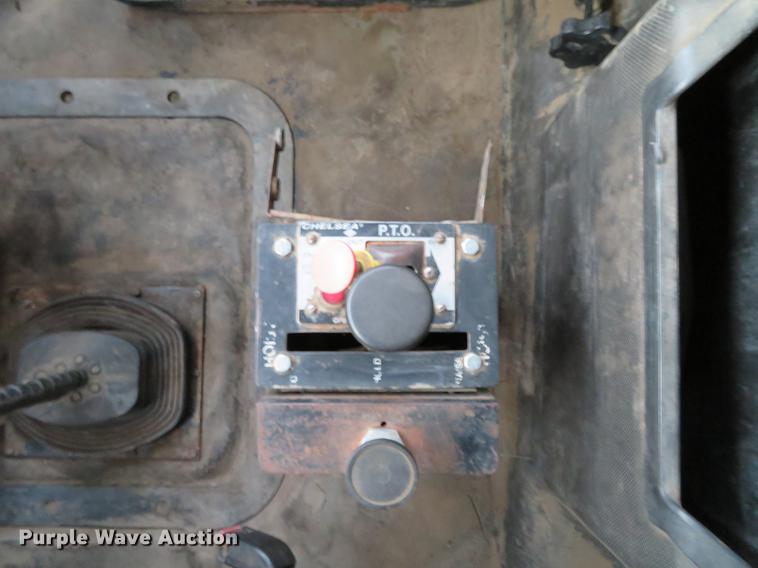 image for item DE5023 1995 Mack CH613 dump truck