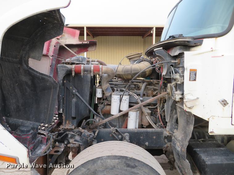 image for item DE5023 1995 Mack CH613 dump truck