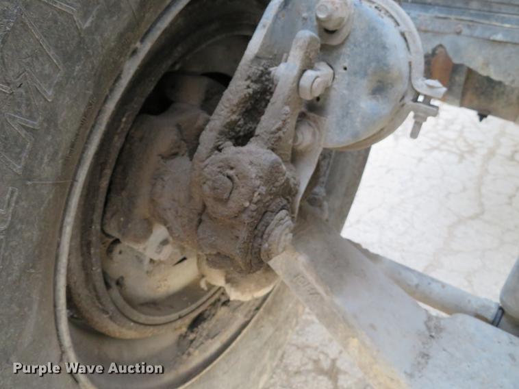 image for item DE5023 1995 Mack CH613 dump truck