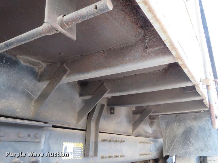 image for item DE5023 1995 Mack CH613 dump truck