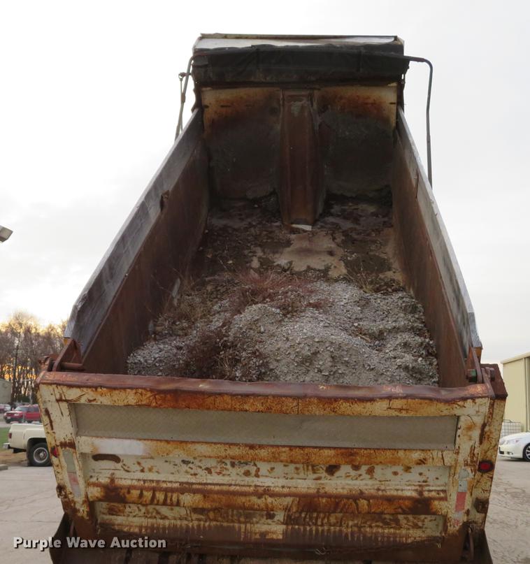 image for item DE5023 1995 Mack CH613 dump truck