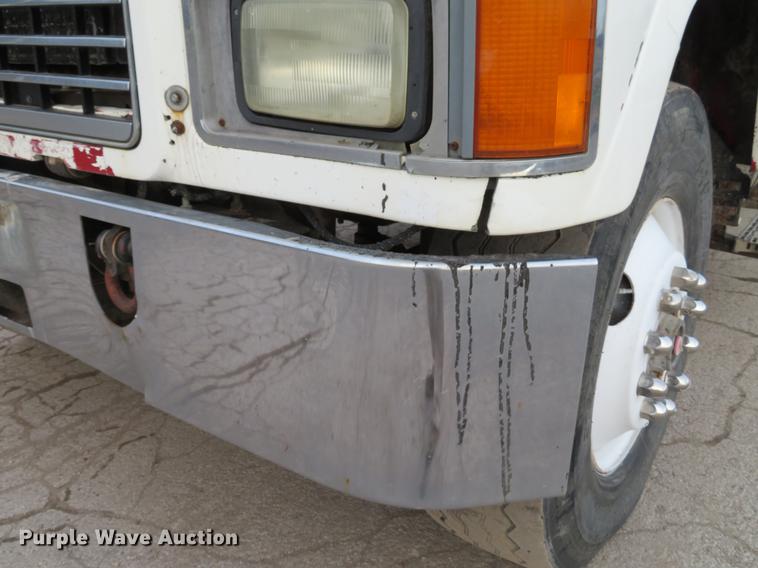 image for item DE5023 1995 Mack CH613 dump truck