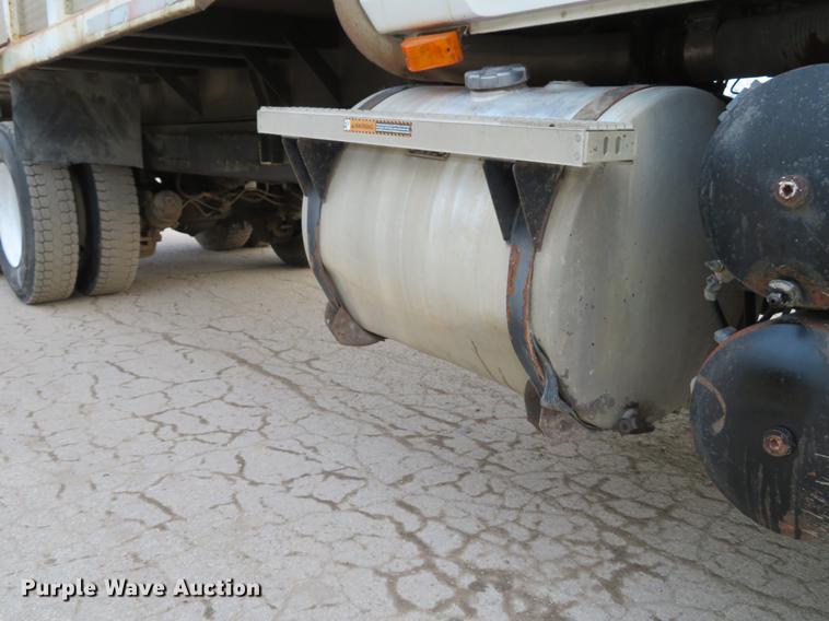 image for item DE5023 1995 Mack CH613 dump truck