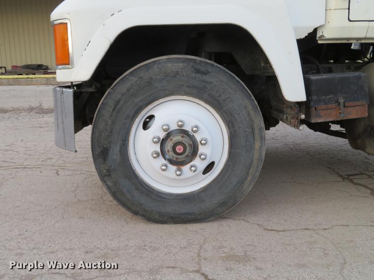 image for item DE5023 1995 Mack CH613 dump truck