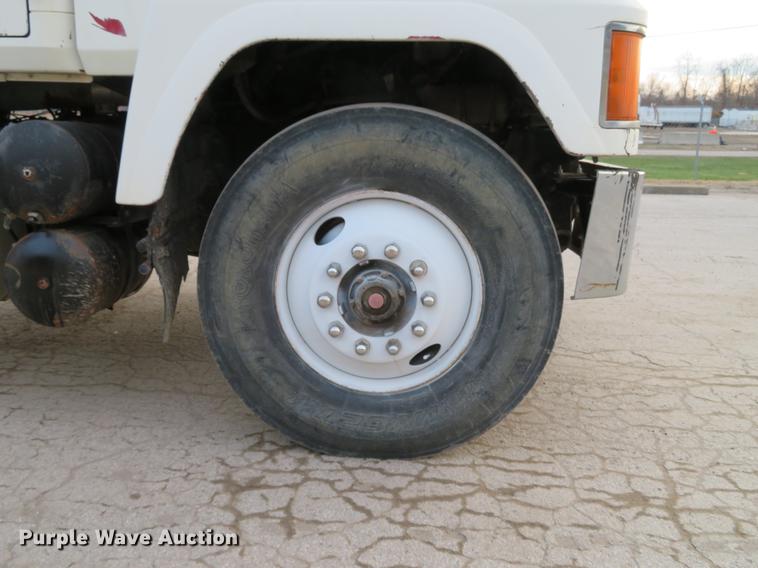 image for item DE5023 1995 Mack CH613 dump truck