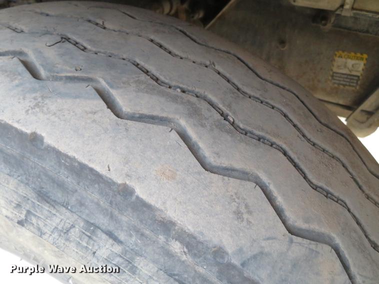 image for item DE5023 1995 Mack CH613 dump truck