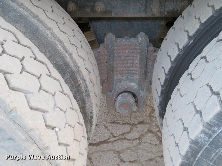 image for item DE5023 1995 Mack CH613 dump truck