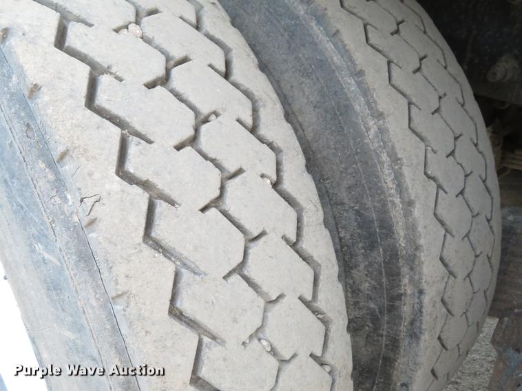 image for item DE5023 1995 Mack CH613 dump truck