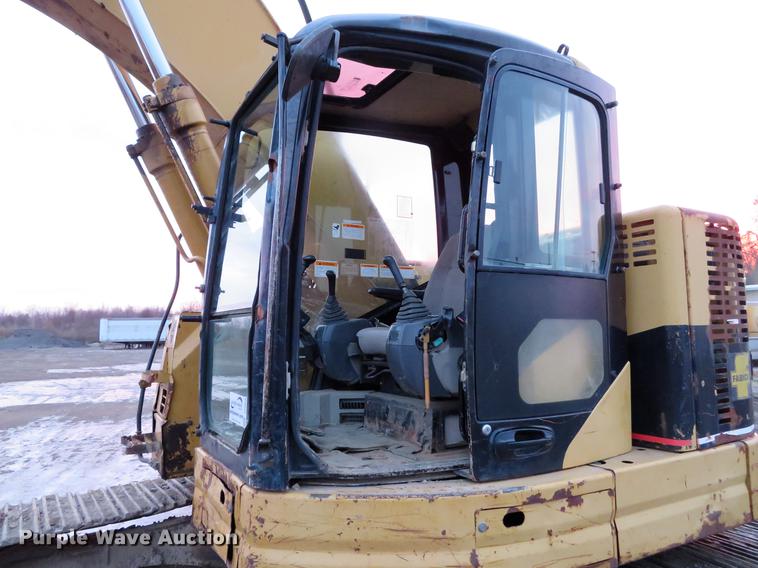 image for item DE5028 2004 Caterpillar 321C LCR excavator