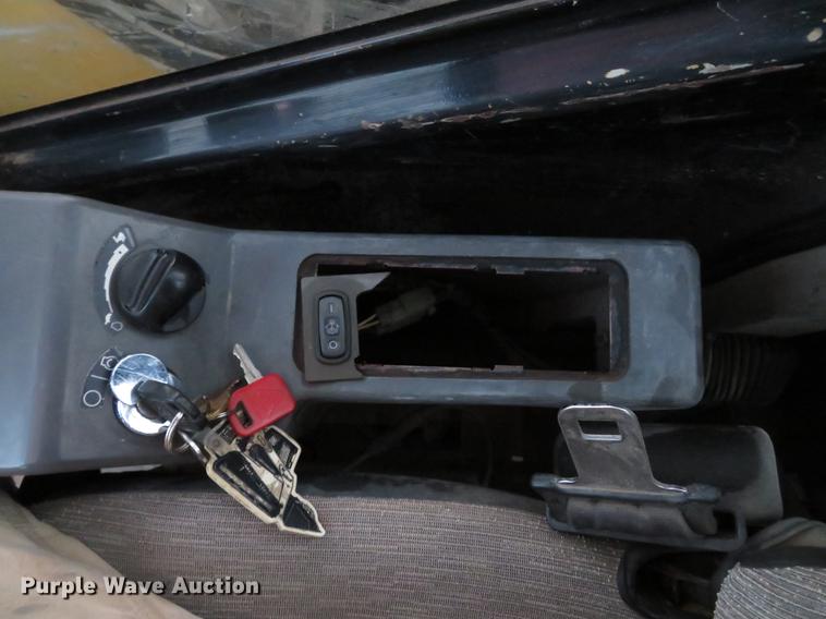 image for item DE5028 2004 Caterpillar 321C LCR excavator