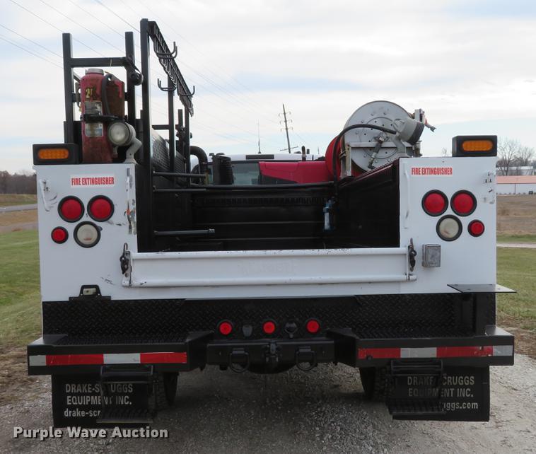 image for item DE5036 2007 Ford F550 Super Duty service truck