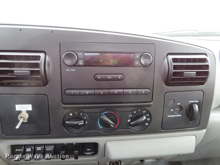 image for item DE5036 2007 Ford F550 Super Duty service truck