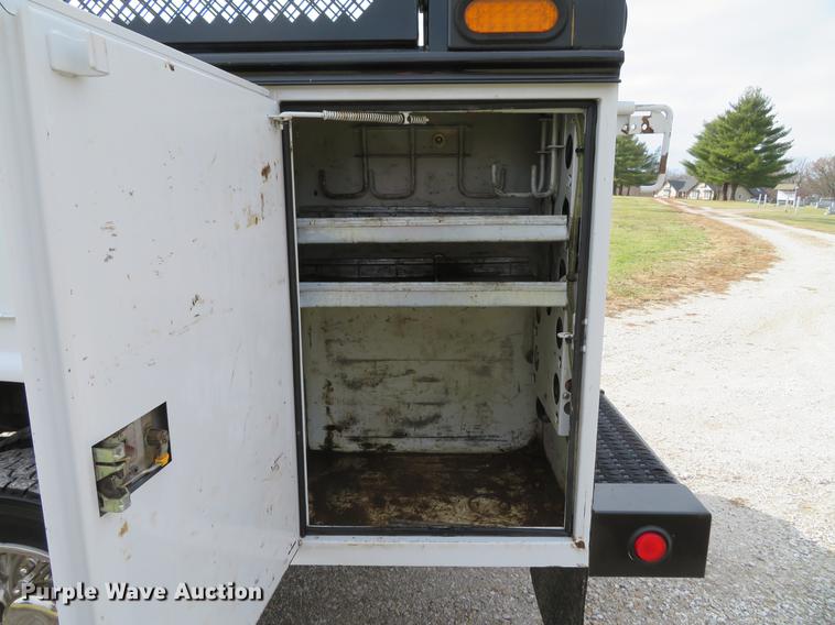 image for item DE5036 2007 Ford F550 Super Duty service truck