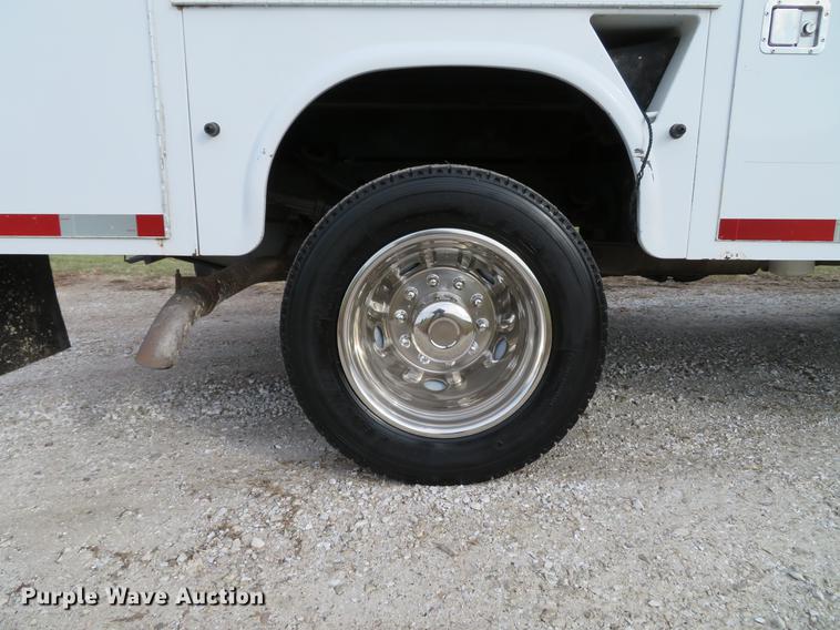 image for item DE5036 2007 Ford F550 Super Duty service truck