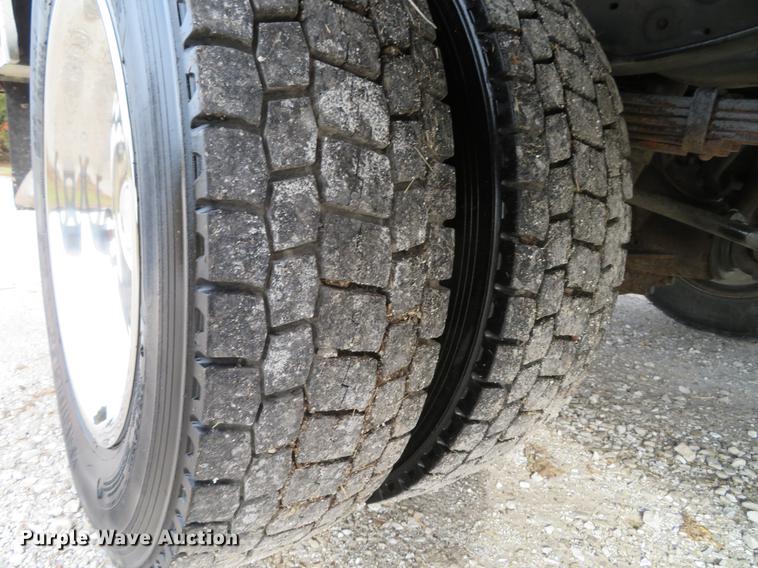 image for item DE5036 2007 Ford F550 Super Duty service truck