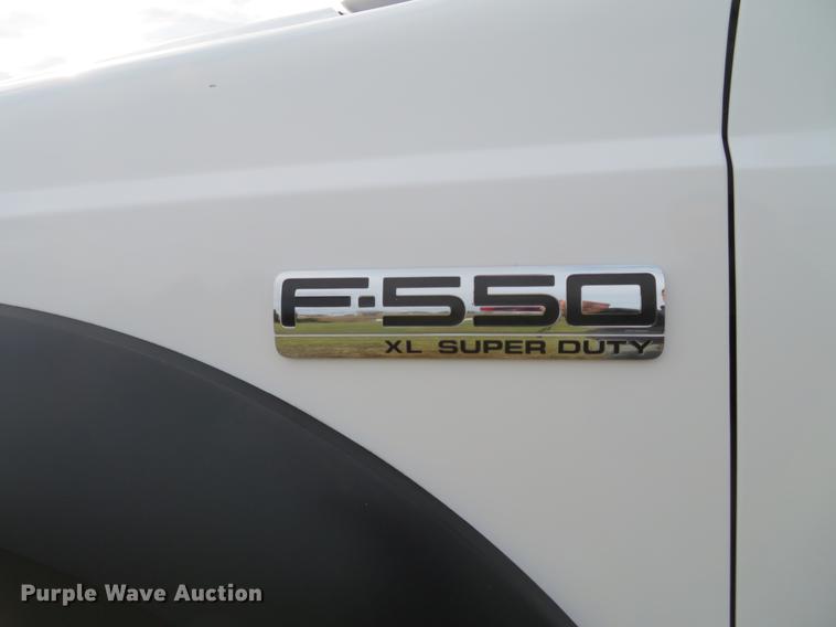 image for item DE5036 2007 Ford F550 Super Duty service truck