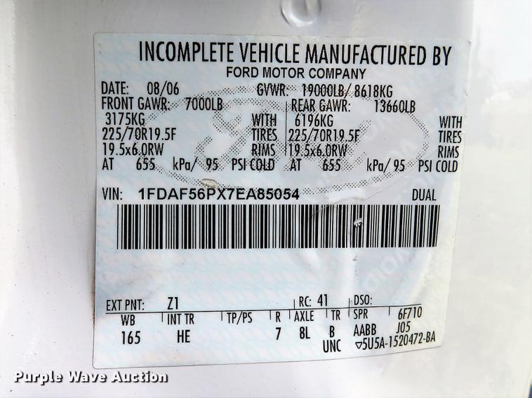 image for item DE5036 2007 Ford F550 Super Duty service truck