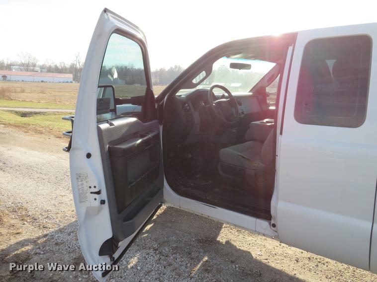 image for item DE5039 2012 Ford F350 Super Duty XL SuperCab service truck