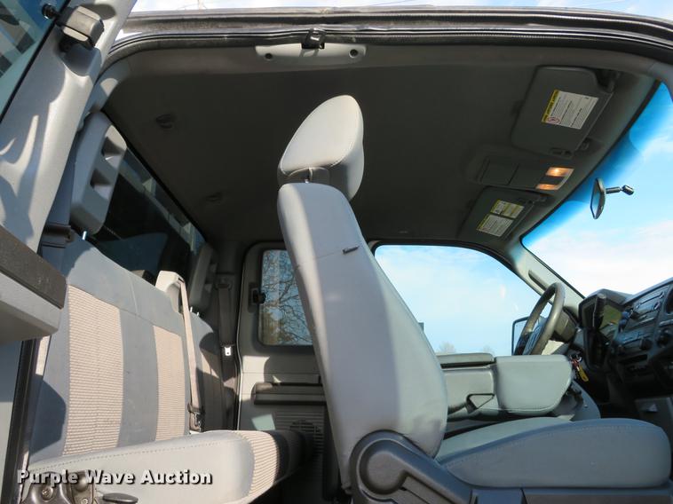 image for item DE5039 2012 Ford F350 Super Duty XL SuperCab service truck