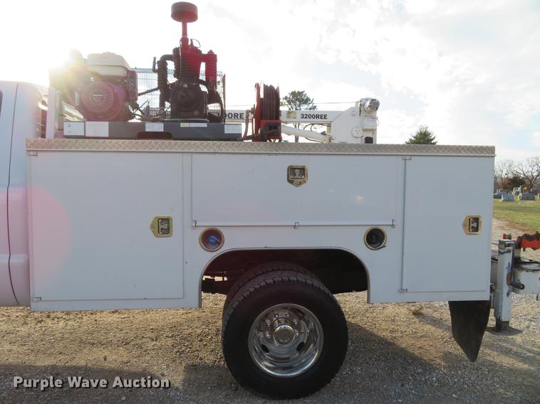 image for item DE5039 2012 Ford F350 Super Duty XL SuperCab service truck