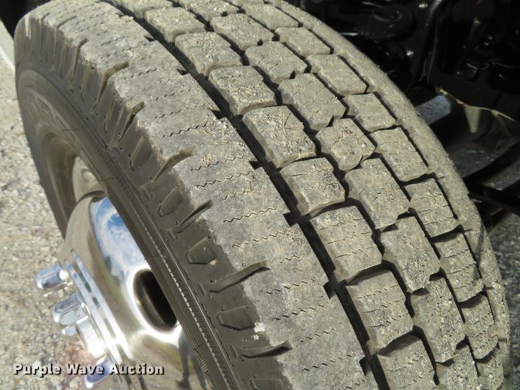 image for item DE5039 2012 Ford F350 Super Duty XL SuperCab service truck