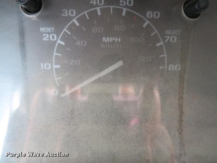 image for item DE5042 1993 Ford F450 Super Duty XL well hoist truck