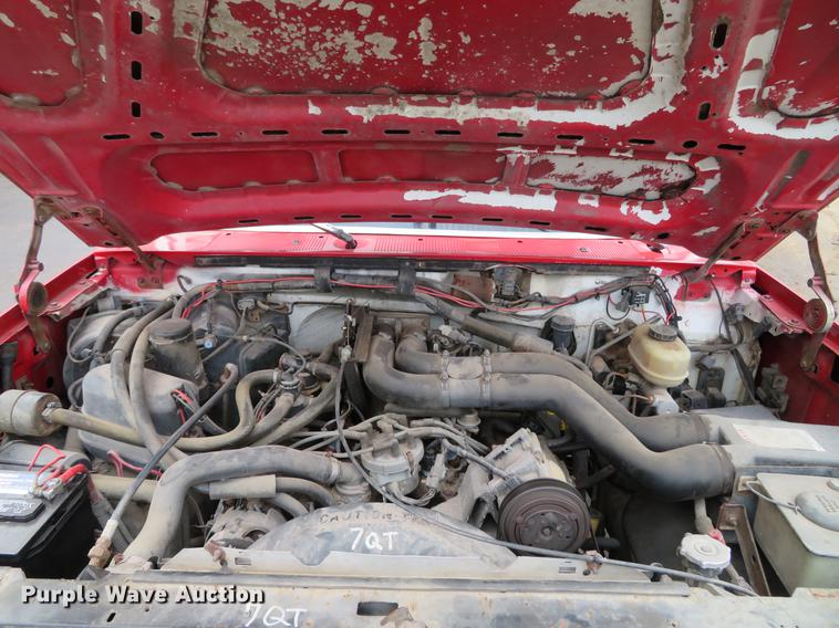 image for item DE5042 1993 Ford F450 Super Duty XL well hoist truck