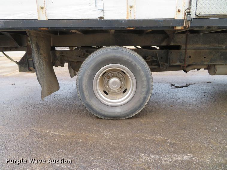 image for item DE5042 1993 Ford F450 Super Duty XL well hoist truck