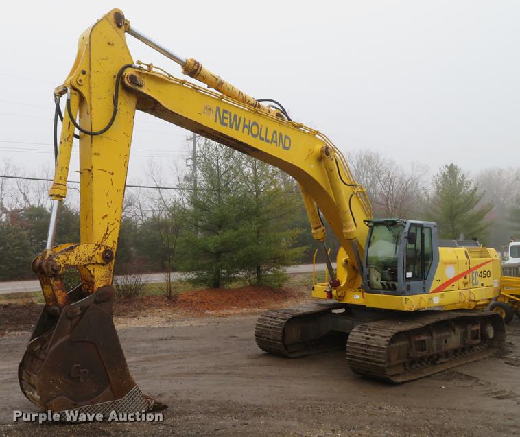 image for item DE5043 2000 New Holland EC450 excavator