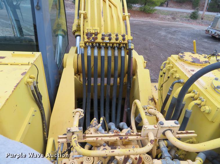 image for item DE5043 2000 New Holland EC450 excavator