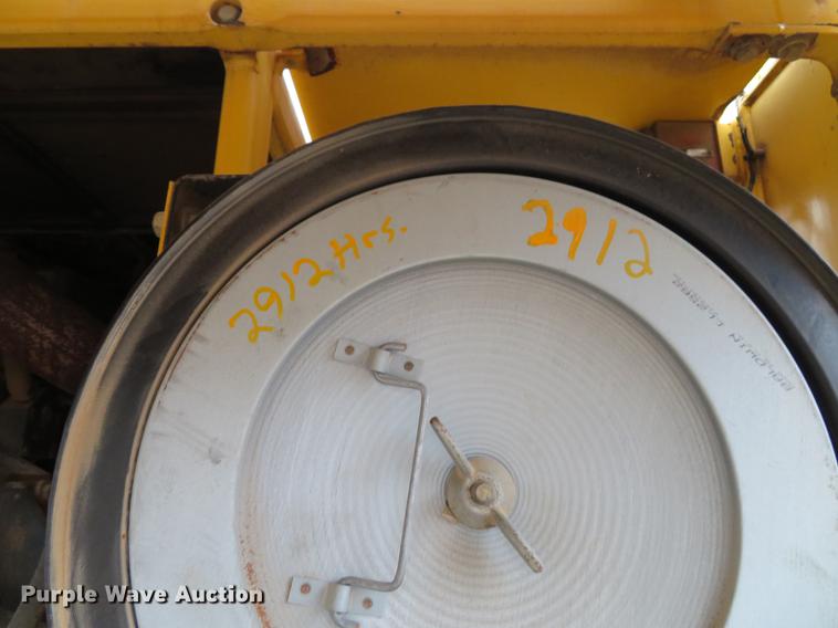 image for item DE5043 2000 New Holland EC450 excavator