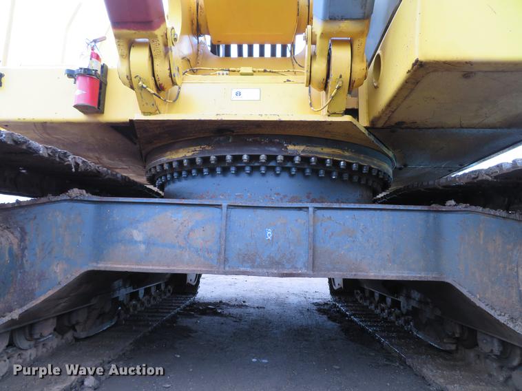 image for item DE5043 2000 New Holland EC450 excavator